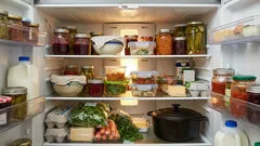 Apro il frigo e la cena è pronta: 7 alimenti che risolvono sempre la serata